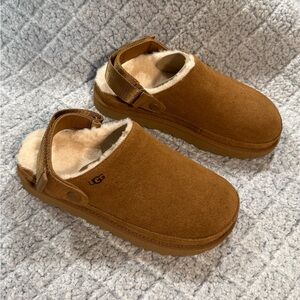 UGG Goldenstar Cozy Slipper/Clog